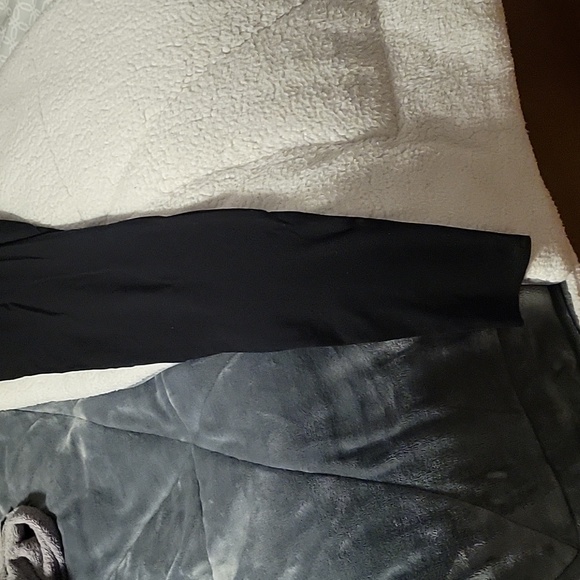 PINK Black Leggings - Picture 4 of 7